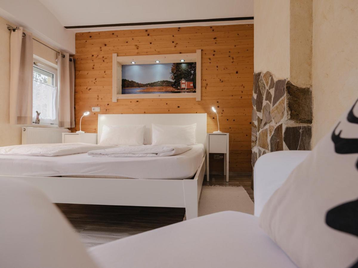 Bed and Breakfast Fruehstueckshaus Wunderland Лаа-ан-дер-Тайя Екстер'єр фото